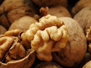 2、【花生核桃露】健脑益智的学生饮品,核桃去皮