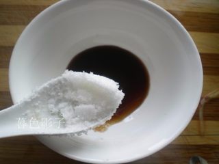 11、解暑，就是一碗Q弹冷面,把计量好的汤汁依次放好