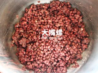 9、Q萌红糖冰皮月丨大嘴螺,因红豆泡过1晚，所以压15分钟即可开锅，开锅后红豆应达到软烂，没泡过的红豆也可压久一点
