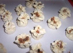 12、海鲜烧卖,逐个做好