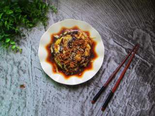 8、手撕蒜泥茄子,夏天茄子多用蒸的做法吃起来也较健康呢