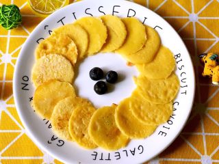 1、宝宝辅食之小米软饼,成品图