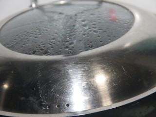 7、冬喝暖饮夏吃冰~开胃山楂苹果饮,再小火炖10多分钟