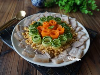 18、【蒜泥白肉】眼前一亮的宴客菜,成品图