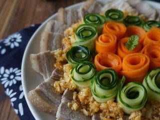 20、【蒜泥白肉】眼前一亮的宴客菜,成品图