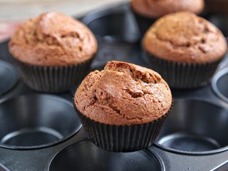 11、巧克力杯子蛋糕,出来放凉即可