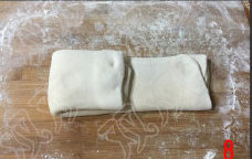 8、原味香酥饼 ,再次折叠