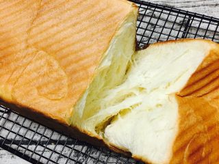 15、吾印良品~北海道吐司(直接法松软易做),看拉丝效果!