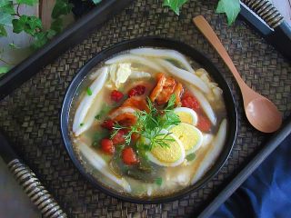 14、鲜虾番茄面鱼儿,可以美美的开吃啦