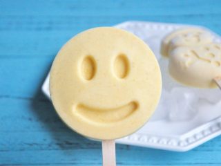 13、芒果奶油雪糕,自制更健康，由于自己做的无添加剂，最好在一周内吃完。