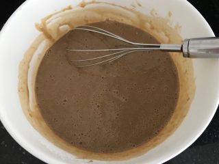 7、中式点心～红糖马拉糕（无油版）,搅拌均匀至无颗粒，但也不可过分搅拌以免起筋