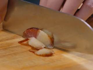 5、萝卜糕,腊肠腊肉切小粒