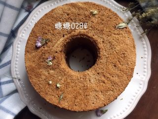 14、咖啡戚风蛋糕,简单又不失味蕾的咖啡戚风蛋糕！