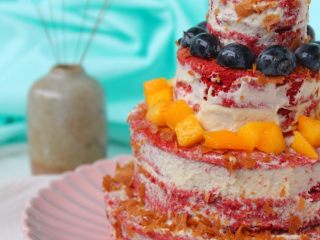 23、迷你红丝绒裸蛋糕,