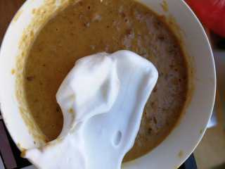 17、枣糕,像戚风蛋糕一样的手法搅拌