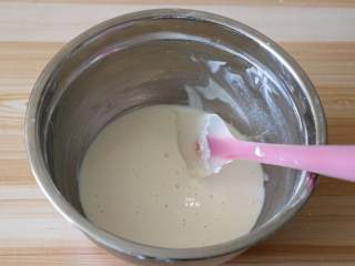 10、蔓越莓米糕,搅拌均匀后如图;