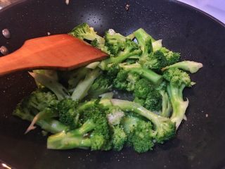 17、超满足便当(4),加少许盐 鸡精 翻炒均匀出锅