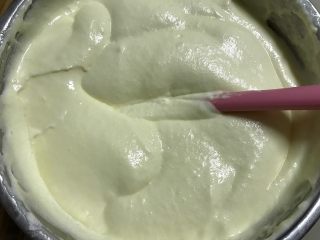 10、半熟芝士(6寸圆模),这是第二次拌好的样子。