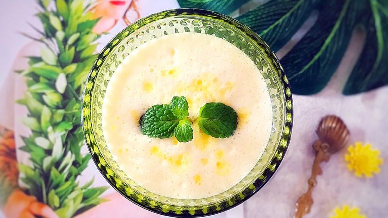 冬喝暖饮夏吃冰健康饮食之百香果甜橙苹果蜜奶昔