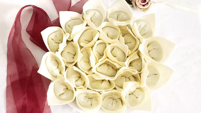 咸味漂亮的馄饨太阳花