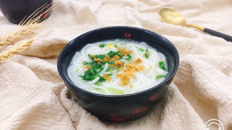 咸味骨汤鱼松米线