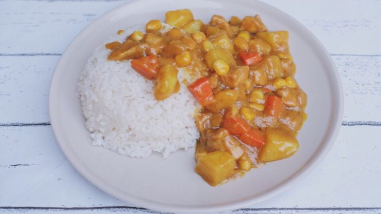 玉米咖喱饭