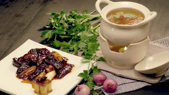 传统葱烧海参乌鱼蛋汤