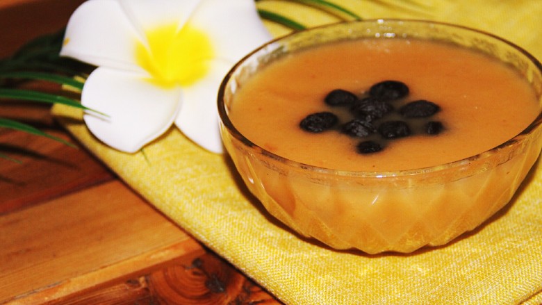 冬喝暖饮夏吃冰开胃山楂苹果饮