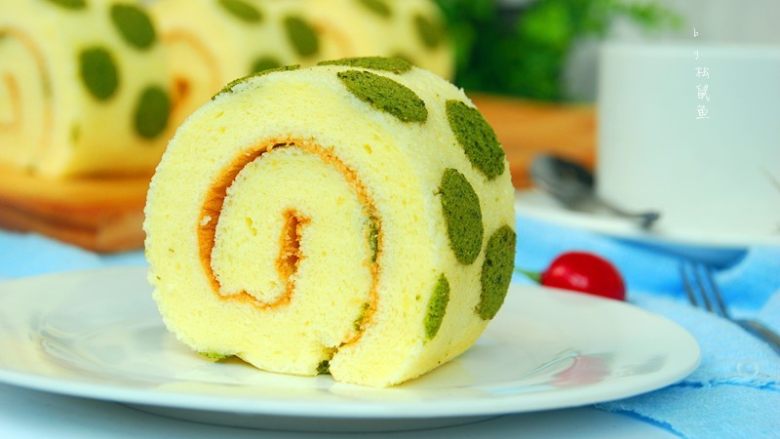 抹茶波点蛋糕卷