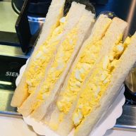 鸡蛋三明治