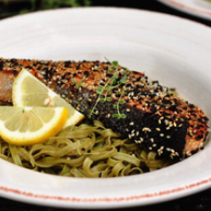 芝麻脆皮三文鱼