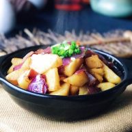 家常洋葱炒土豆