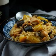 南瓜香菇鸡腿焖饭