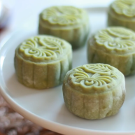 綠茶紅豆冰皮月餅