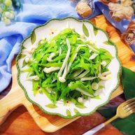 健康饮食之翡翠拌白玉荷兰豆拌白玉菇
