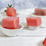 宝宝辅食—草莓藕粉糕