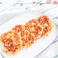 胡萝卜鲜虾米粉饼