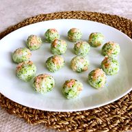 虾仁西蓝花饭团