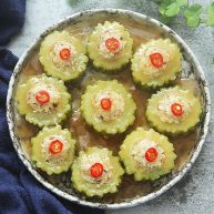 苦夏时的清爽下饭菜酿苦瓜