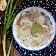 蚝油蘑菇肉片汤