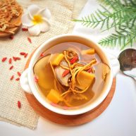 响螺虫草花老鸽汤