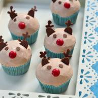 圣诞驯鹿小杯子蛋糕