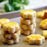 好吃的切达芝士酥饼