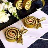 双色蓝莓酱蛋糕卷