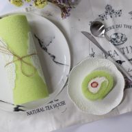 草莓斑斓蛋糕卷