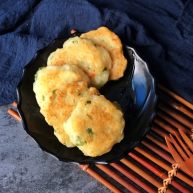 虾仁香葱饼