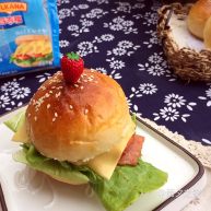 芝士培根汉堡完胜KFC