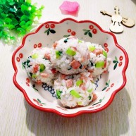火腿午餐肉蔬菜饭团