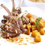 香煎小羊排配百里香烤南瓜