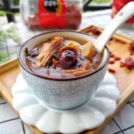 茶树菇老鸡汤强身健体